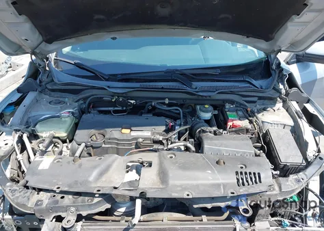 2016 Honda Civic Lx z USA, uszkodzony, nr VIN 2HGFC2F51GH561105